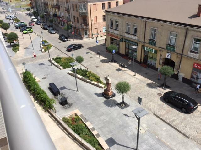 Family & Business Elegant Apartments Rynek Centrum Downtown - 2 Bedroom, Balcony, Parking เคียลเซ ภายนอก รูปภาพ