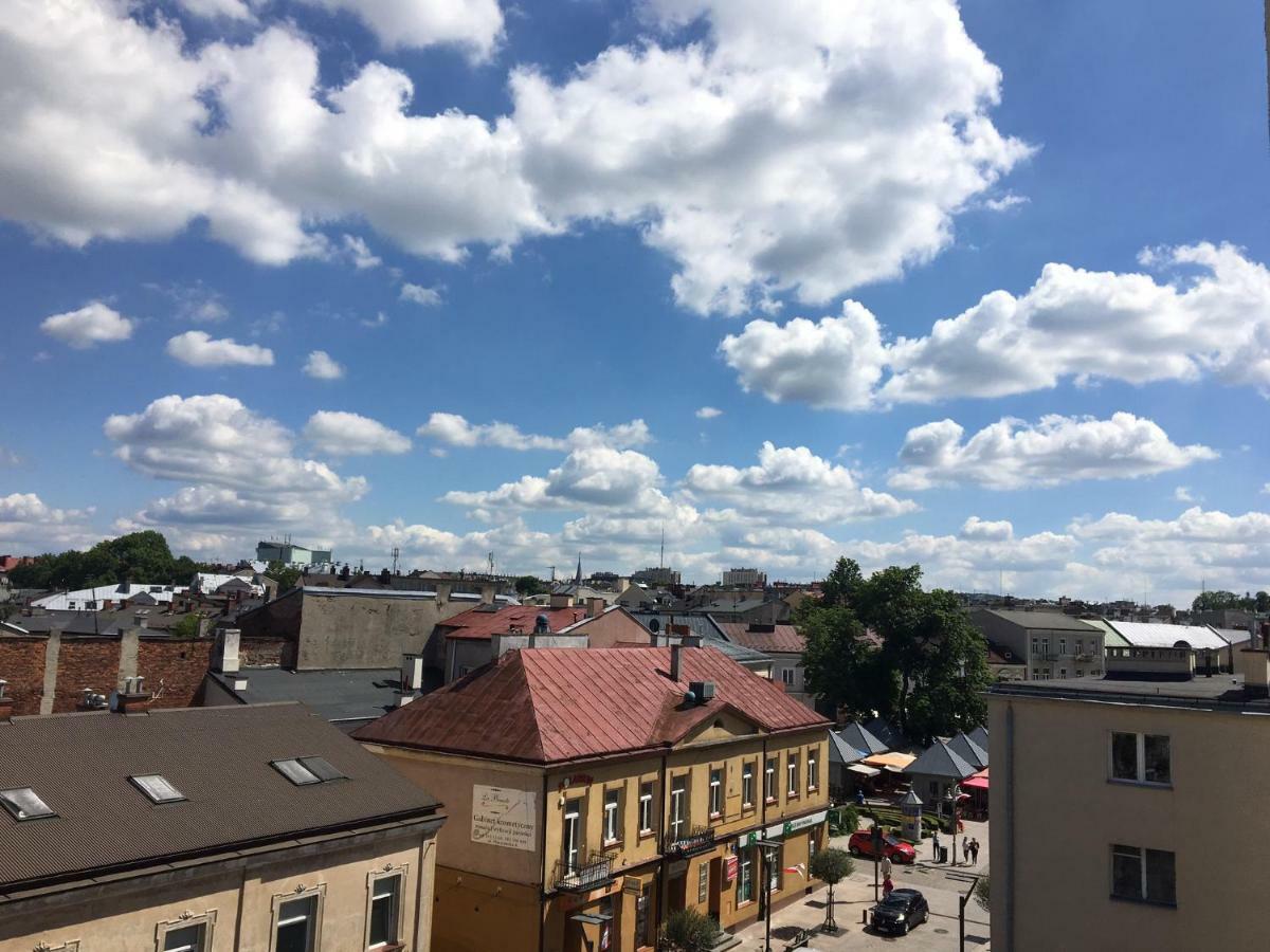 Family & Business Elegant Apartments Rynek Centrum Downtown - 2 Bedroom, Balcony, Parking เคียลเซ ภายนอก รูปภาพ