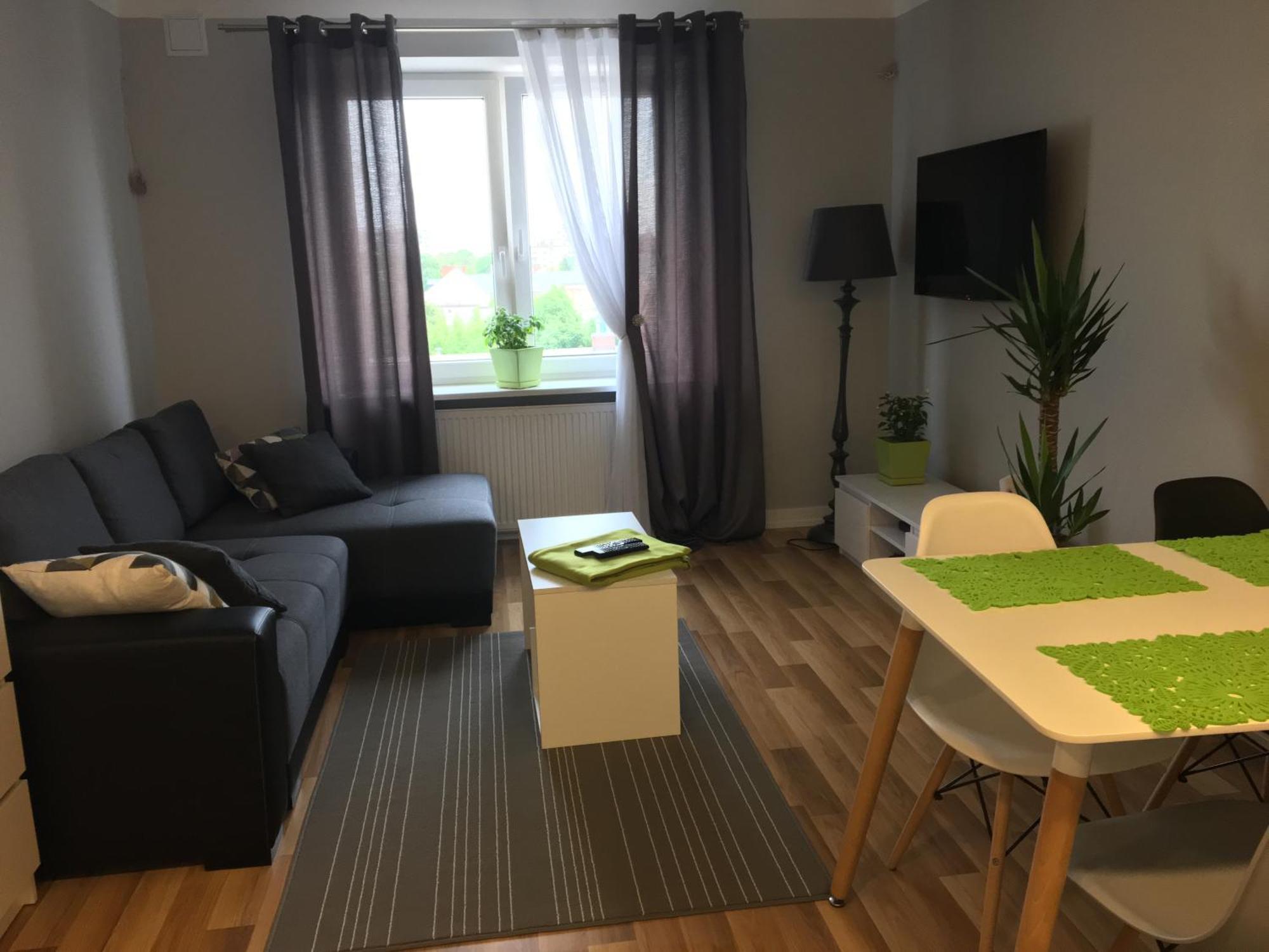 Family & Business Elegant Apartments Rynek Centrum Downtown - 2 Bedroom, Balcony, Parking เคียลเซ ภายนอก รูปภาพ