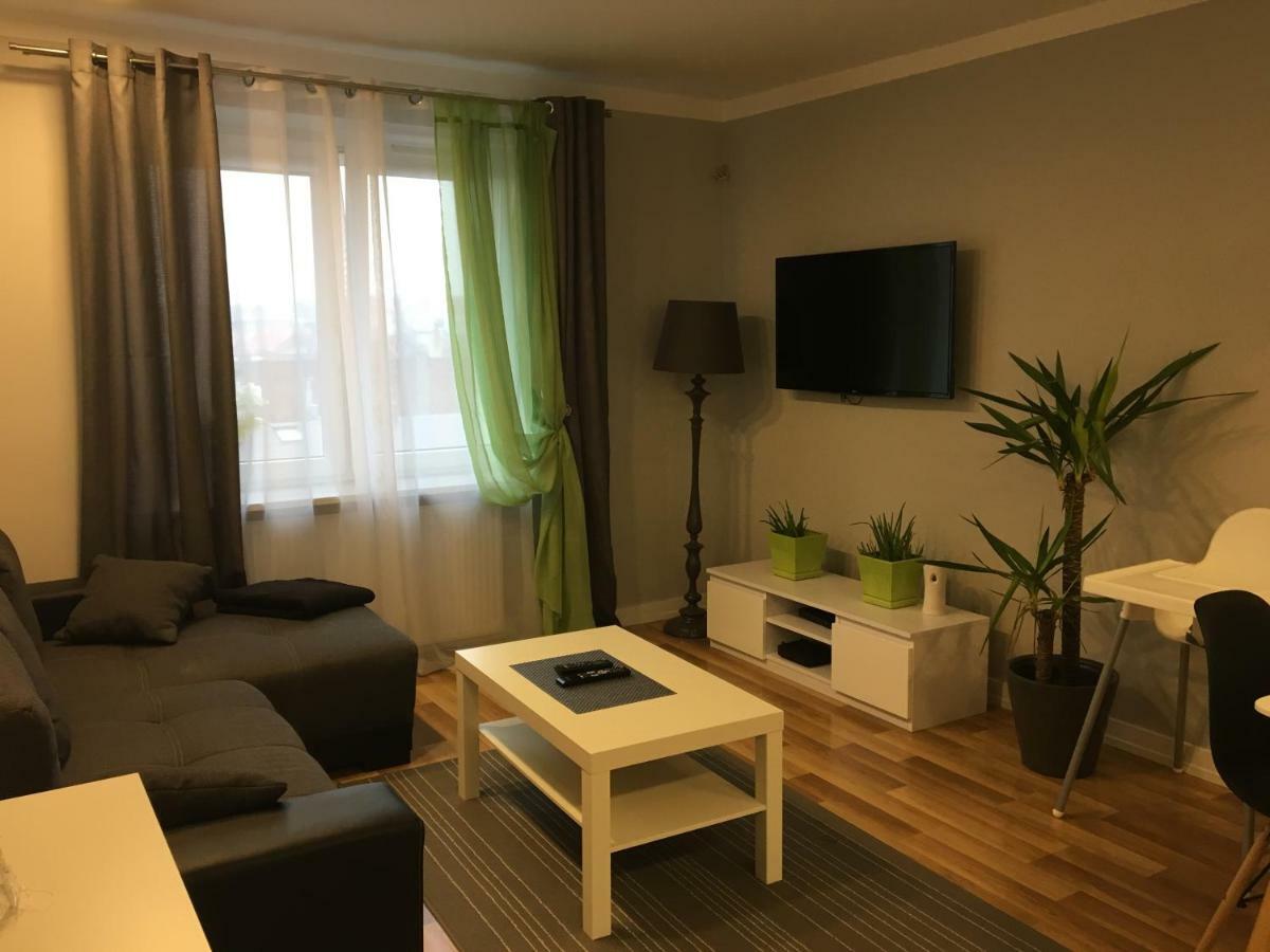 Family & Business Elegant Apartments Rynek Centrum Downtown - 2 Bedroom, Balcony, Parking เคียลเซ ภายนอก รูปภาพ